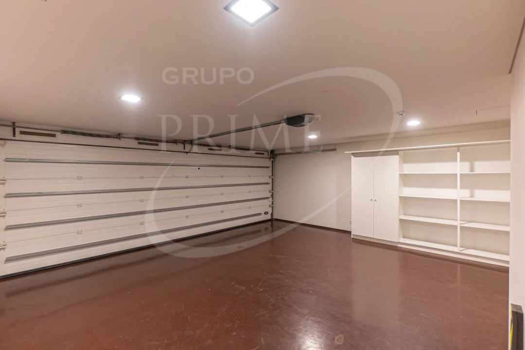 Moradia T5 para Arrendamento em Aldoar, Foz do Douro e Nevogilde Foto 50