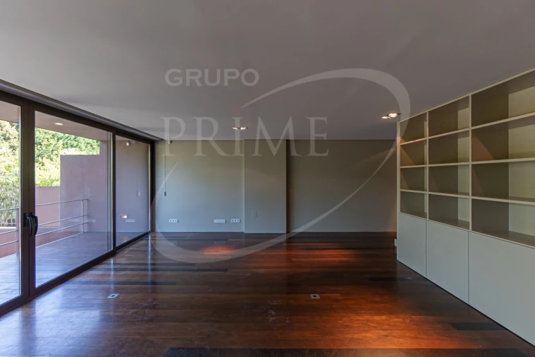 Moradia T5 para Arrendamento em Aldoar, Foz do Douro e Nevogilde Foto 35