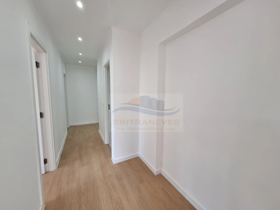 Apartamento T3 para Venda em Queluz e Belas Foto 12