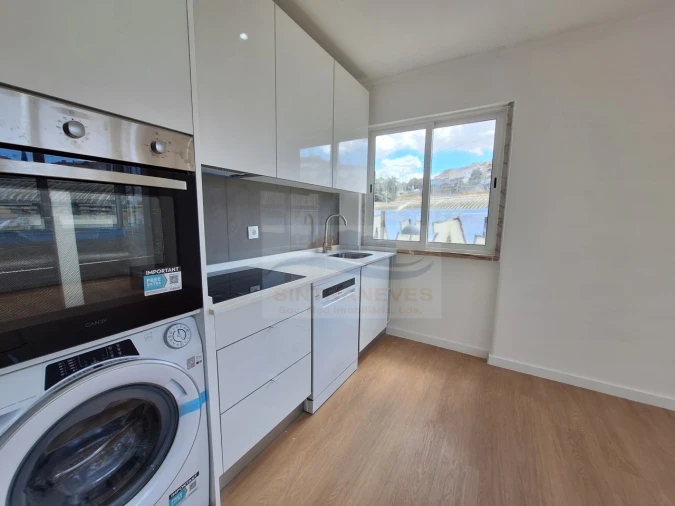 Apartamento T3 para Venda em Queluz e Belas Foto 5