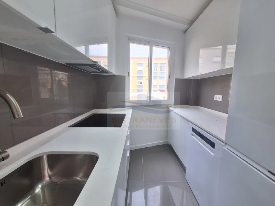 Apartamento T3 para Venda em Queluz e Belas Foto 10