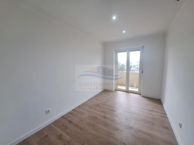 Apartamento T3 para Venda em Queluz e Belas Foto 24