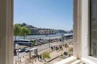 Apartamento T2 para Venda em Cedofeita, Santo Ildefonso, Sé, Miragaia, São Nicolau e Vitória