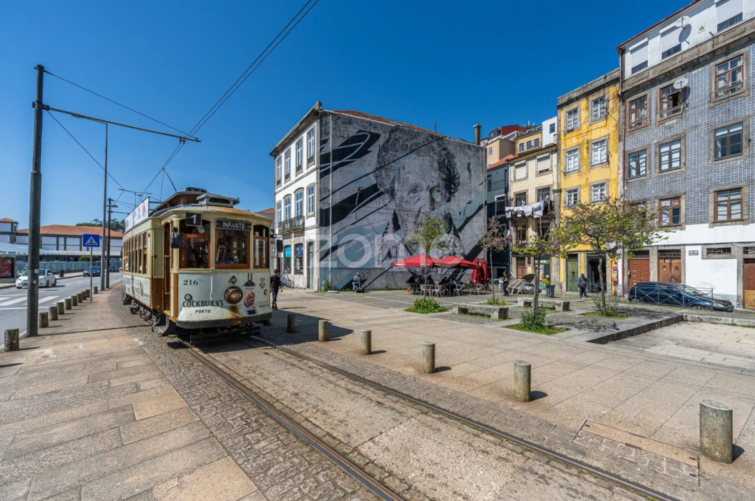 Apartamento T2 para Venda em Cedofeita, Santo Ildefonso, Sé, Miragaia, São Nicolau e Vitória Foto 2