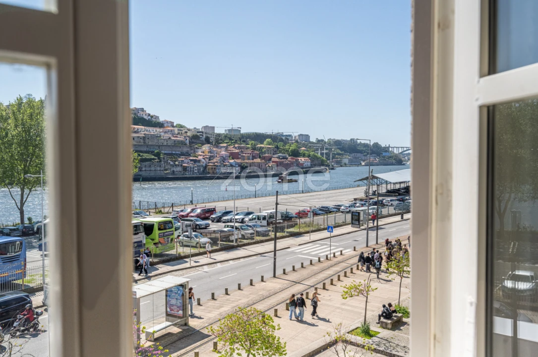 Apartamento T2 para Venda em Cedofeita, Santo Ildefonso, Sé, Miragaia, São Nicolau e Vitória Foto 22