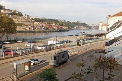 Apartamento T2 para Arrendamento em Cedofeita, Santo Ildefonso, Sé, Miragaia, São Nicolau e Vitória