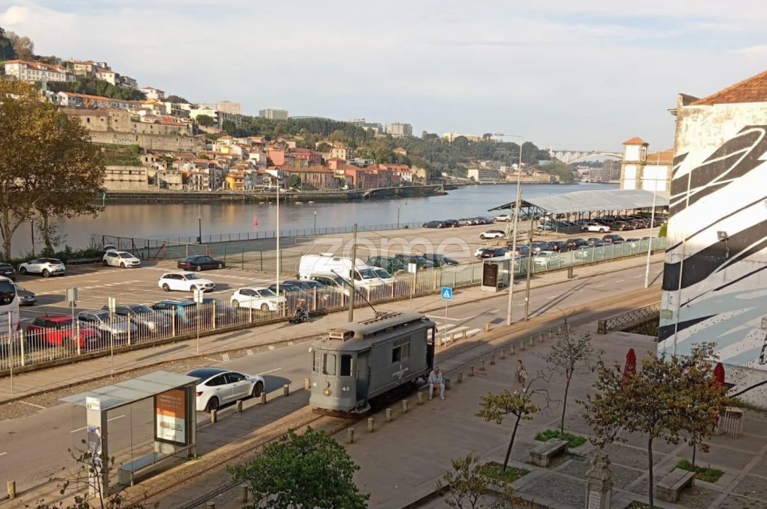 Apartamento T2 para Arrendamento em Cedofeita, Santo Ildefonso, Sé, Miragaia, São Nicolau e Vitória Foto 1