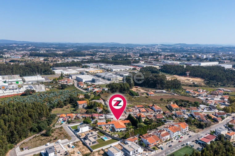 Moradia T4 para Venda em Moreira Foto 7