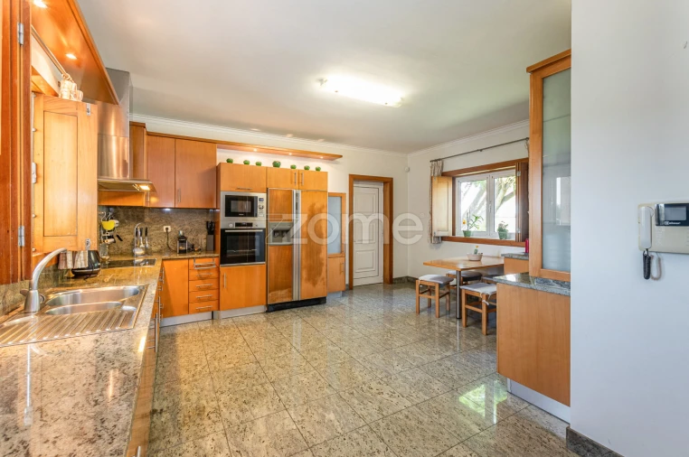 Moradia T4 para Venda em Moreira Foto 45