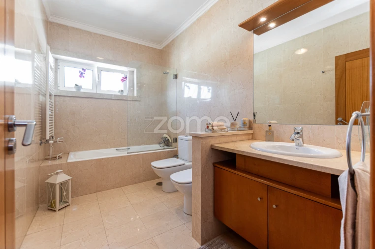 Moradia T4 para Venda em Moreira Foto 23