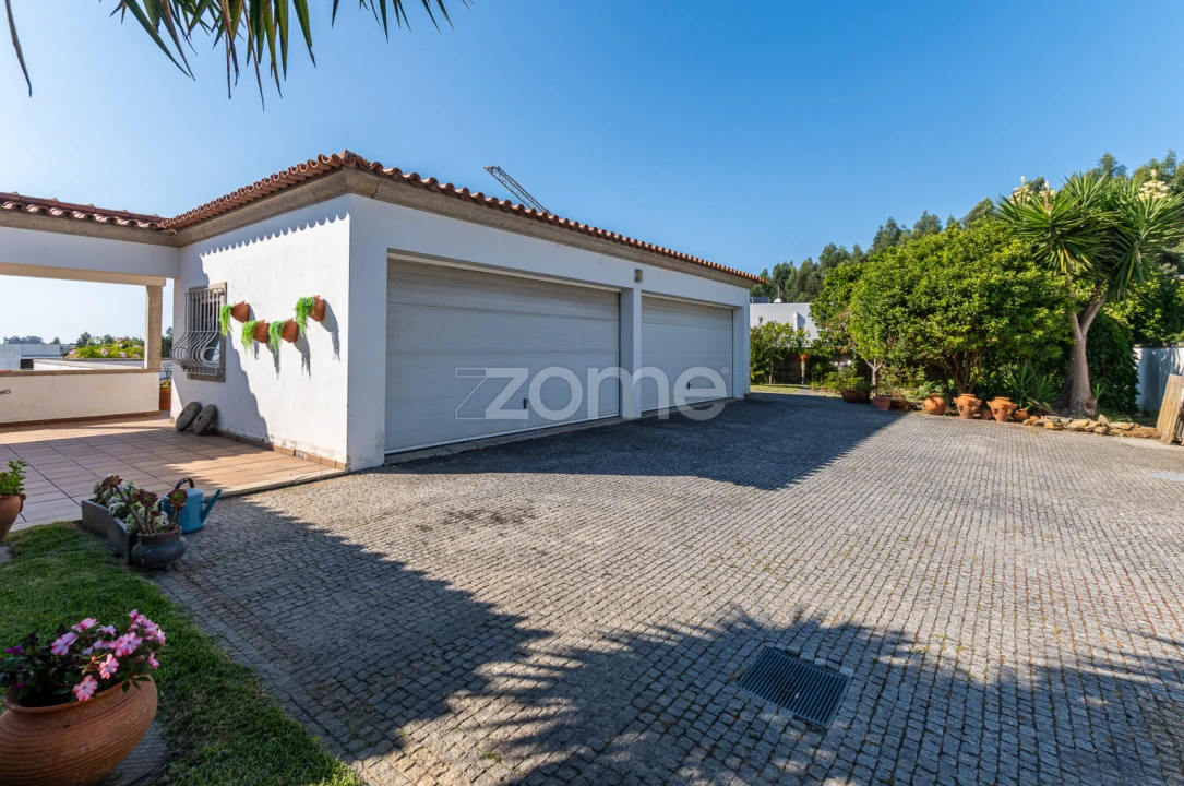 Moradia T4 para Venda em Moreira Foto 33