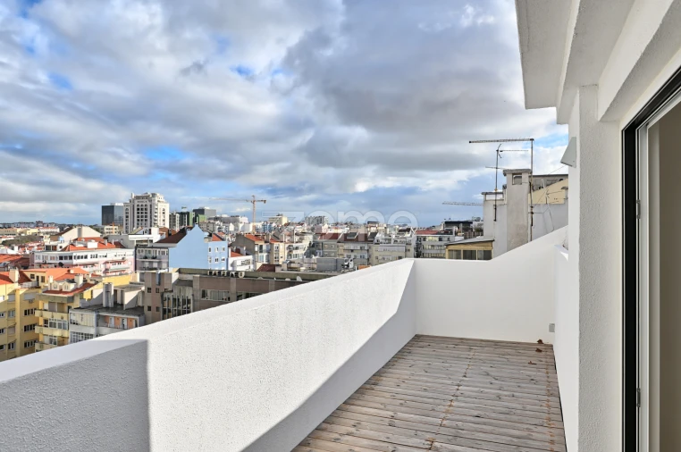 Apartamento T1 para Arrendamento em Avenidas Novas Foto 1