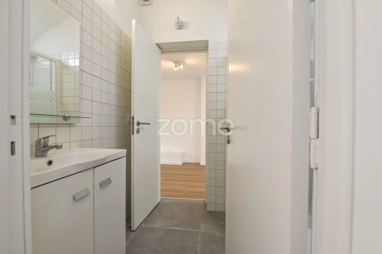 Apartamento T1 para Arrendamento em Avenidas Novas Foto 11