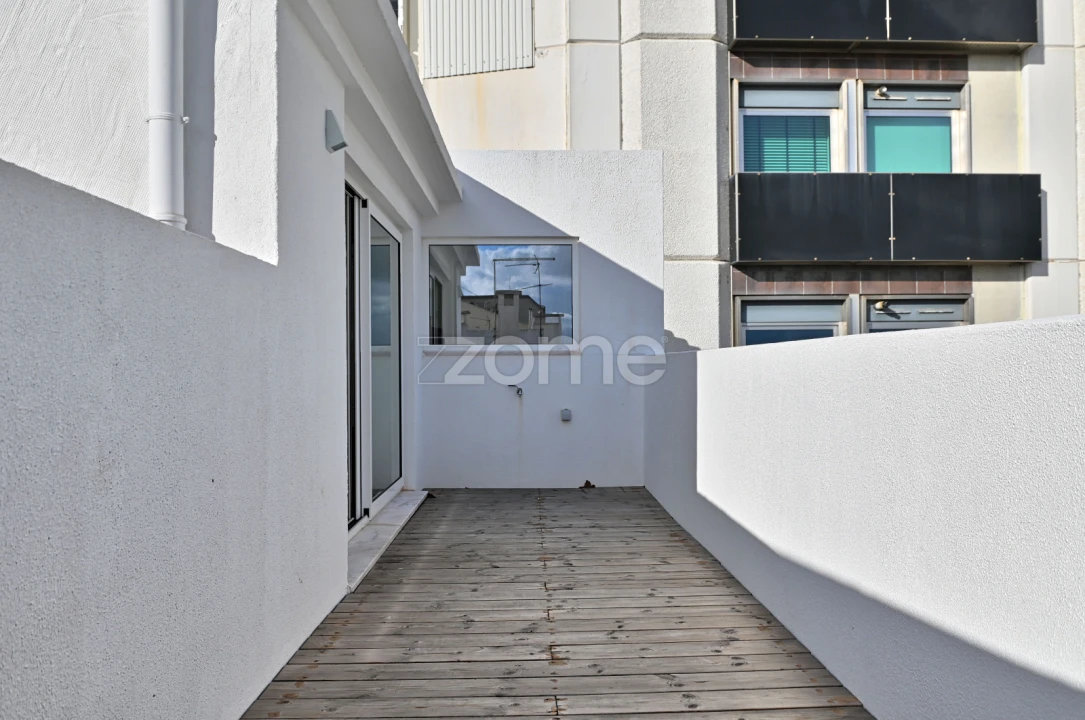 Apartamento T1 para Arrendamento em Avenidas Novas Foto 13