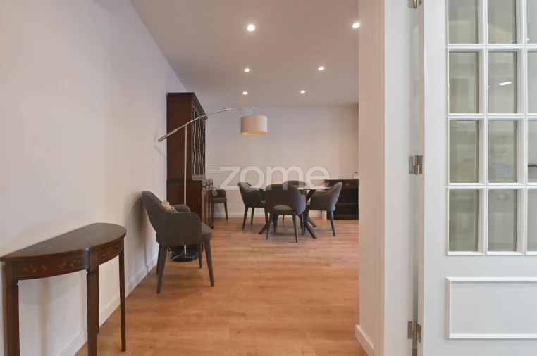 Apartamento T2 para Arrendamento em São Domingos de Rana Foto 3