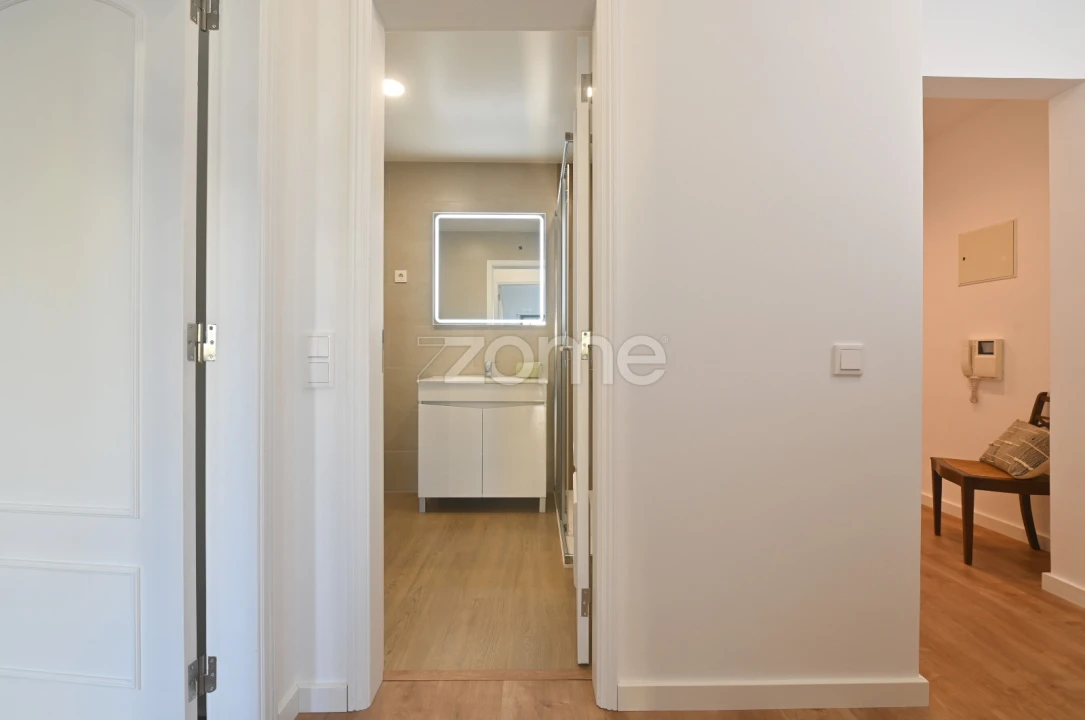 Apartamento T2 para Arrendamento em São Domingos de Rana Foto 17