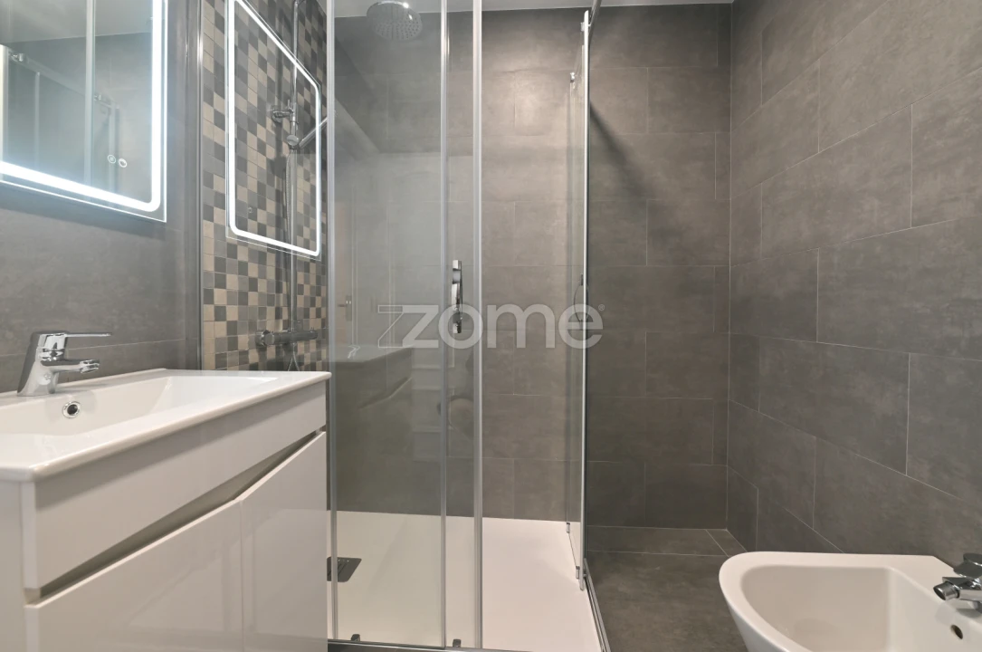 Apartamento T2 para Arrendamento em São Domingos de Rana Foto 10