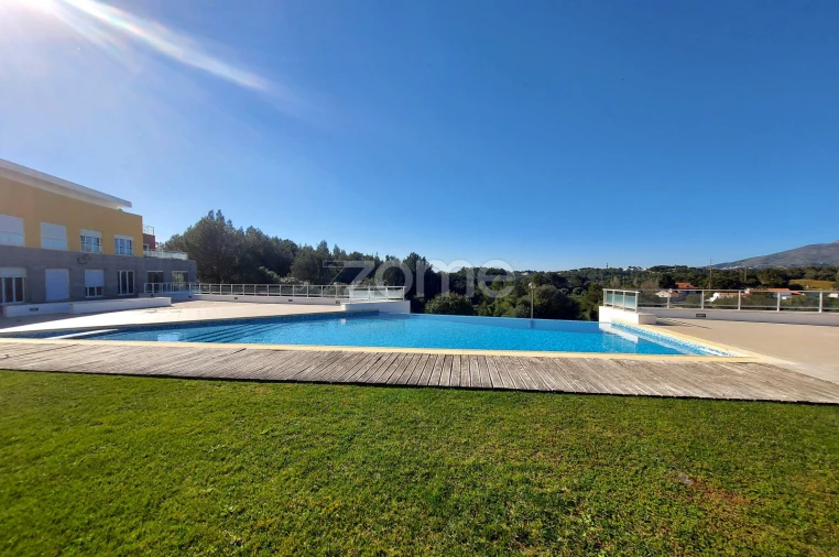 Apartamento T4 para Arrendamento em Alcabideche Foto 1