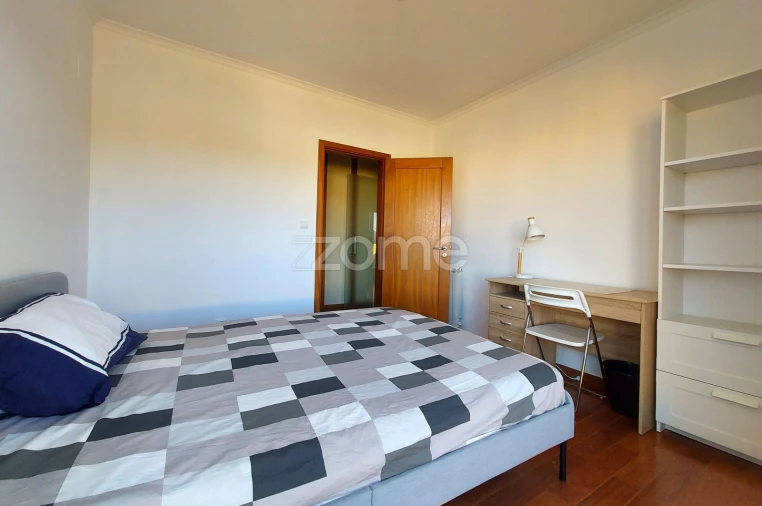 Apartamento T4 para Arrendamento em Alcabideche Foto 12