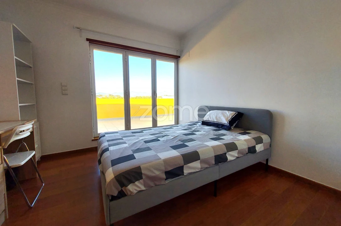 Apartamento T4 para Arrendamento em Alcabideche Foto 11