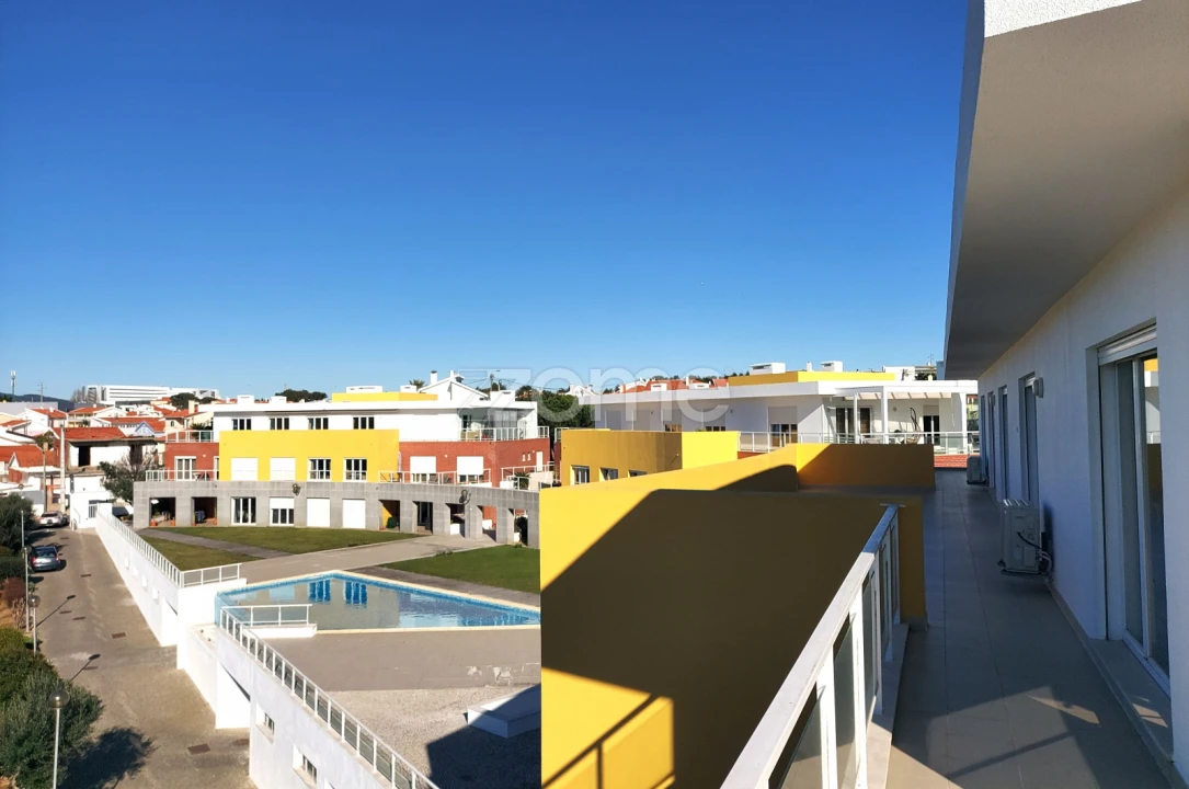 Apartamento T4 para Arrendamento em Alcabideche Foto 25