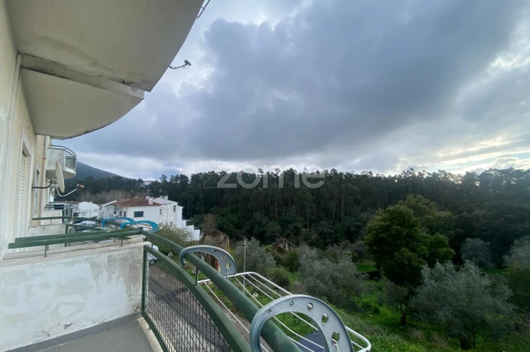 Apartamento T2 para Arrendamento em Luso Foto 6