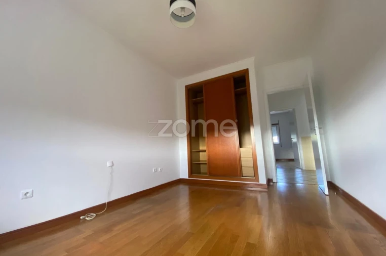 Apartamento T2 para Arrendamento em Luso