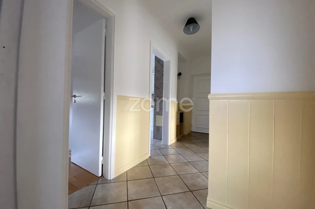 Apartamento T2 para Arrendamento em Luso Foto 13