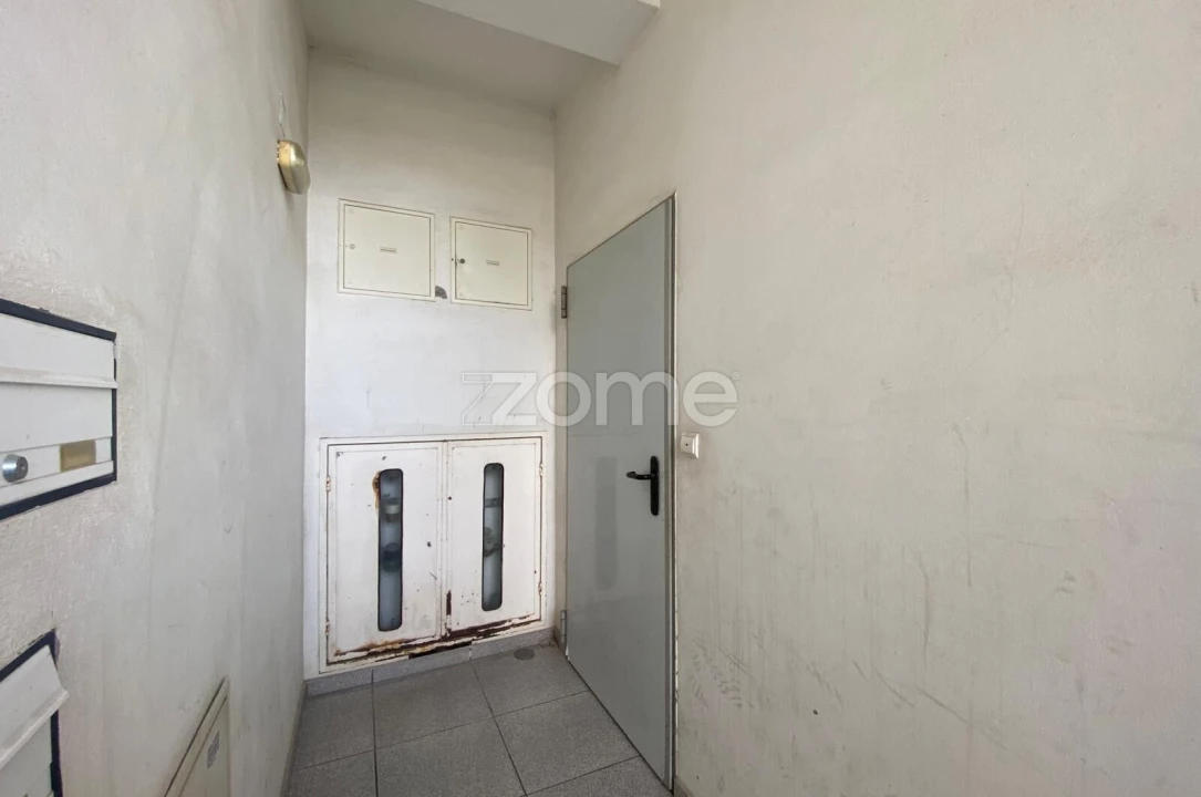 Apartamento T2 para Arrendamento em Luso Foto 15