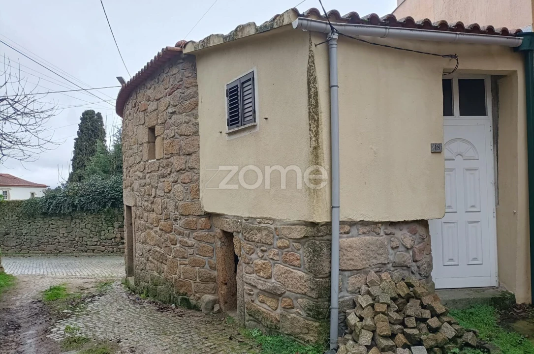 Moradia T2 para Venda em São João da Pesqueira e Várzea de Trevões Foto 1