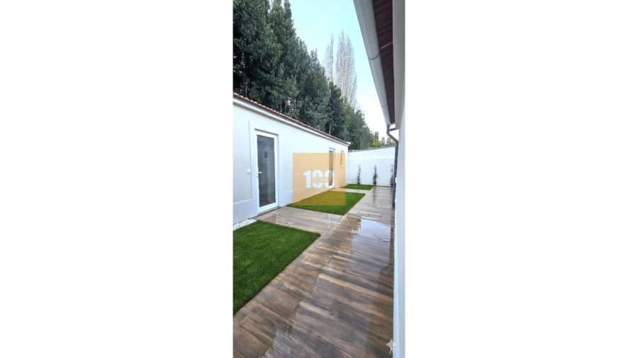 Moradia T4 para Arrendamento em Paranhos Foto 9