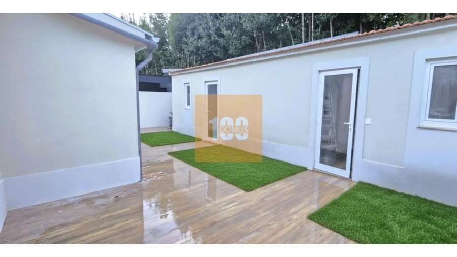 Moradia T4 para Arrendamento em Paranhos Foto 7