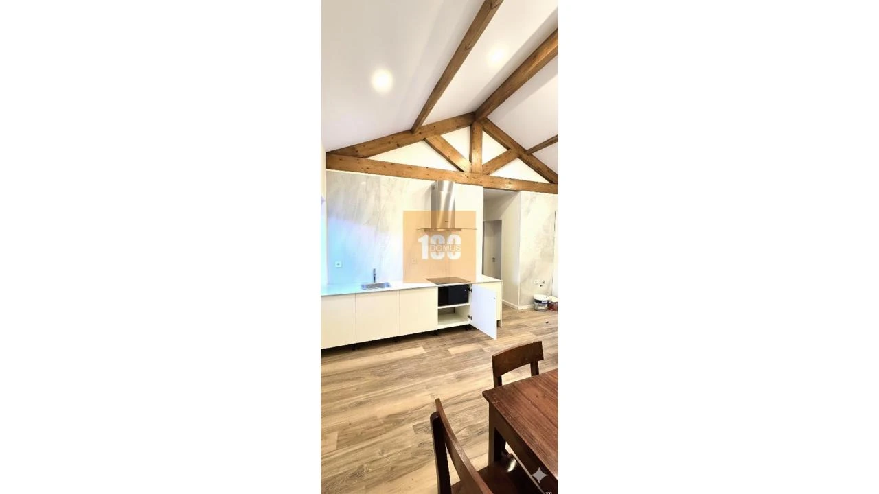 Moradia T4 para Arrendamento em Paranhos Foto 2