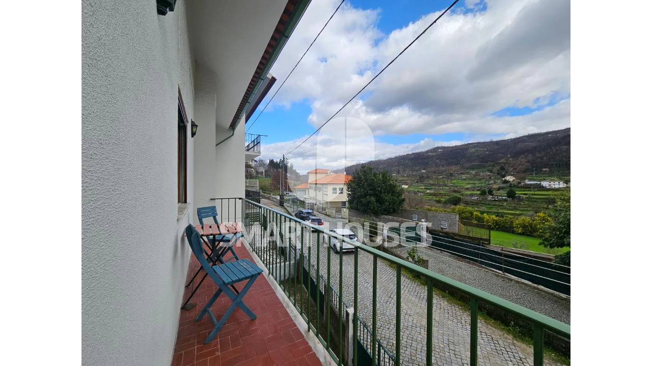 Moradia T3 para Venda em Lavos Foto 5