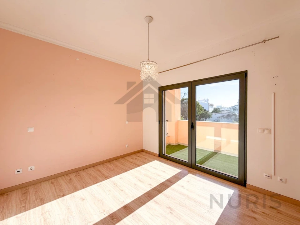 Moradia T4 para Venda em Portimão Foto 28