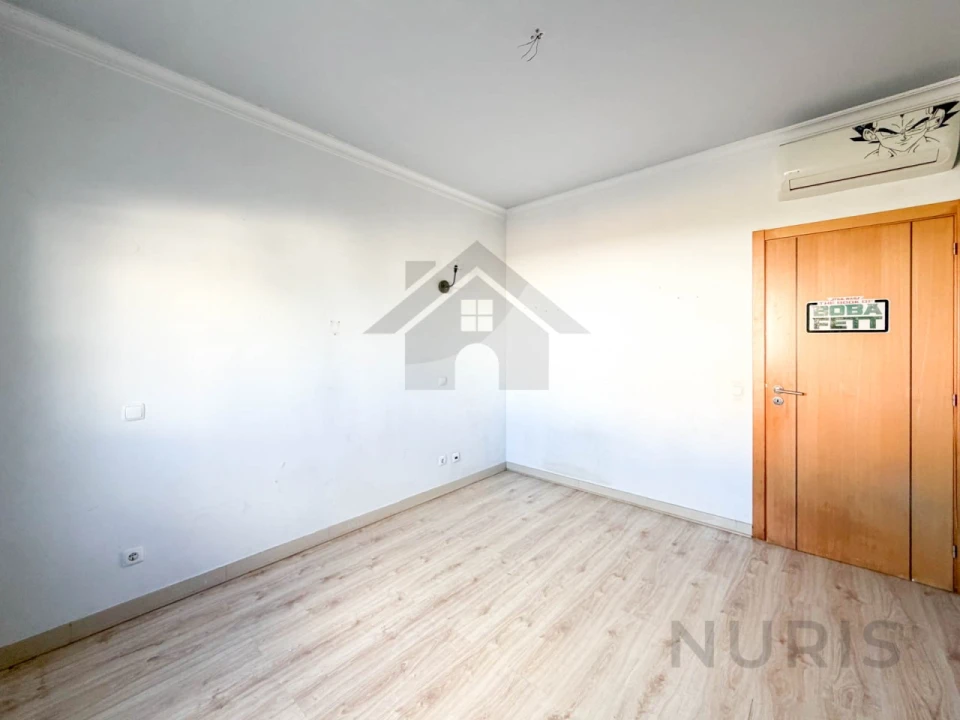 Moradia T4 para Venda em Portimão Foto 25