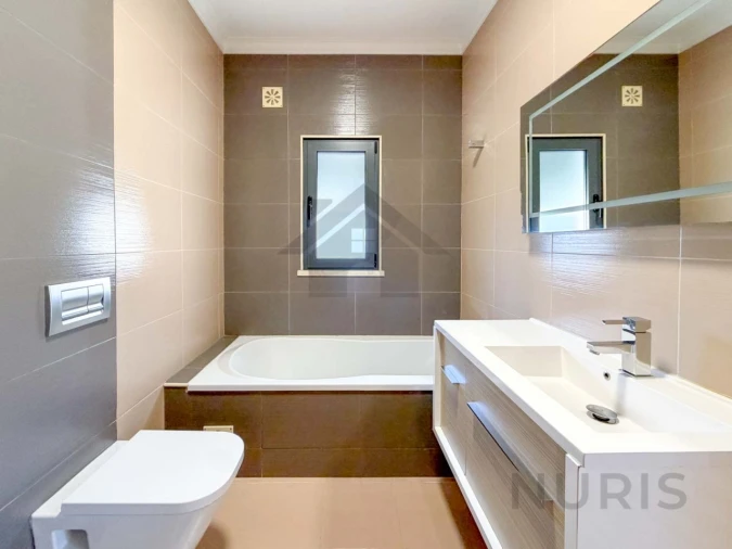 Moradia T4 para Venda em Portimão Foto 34