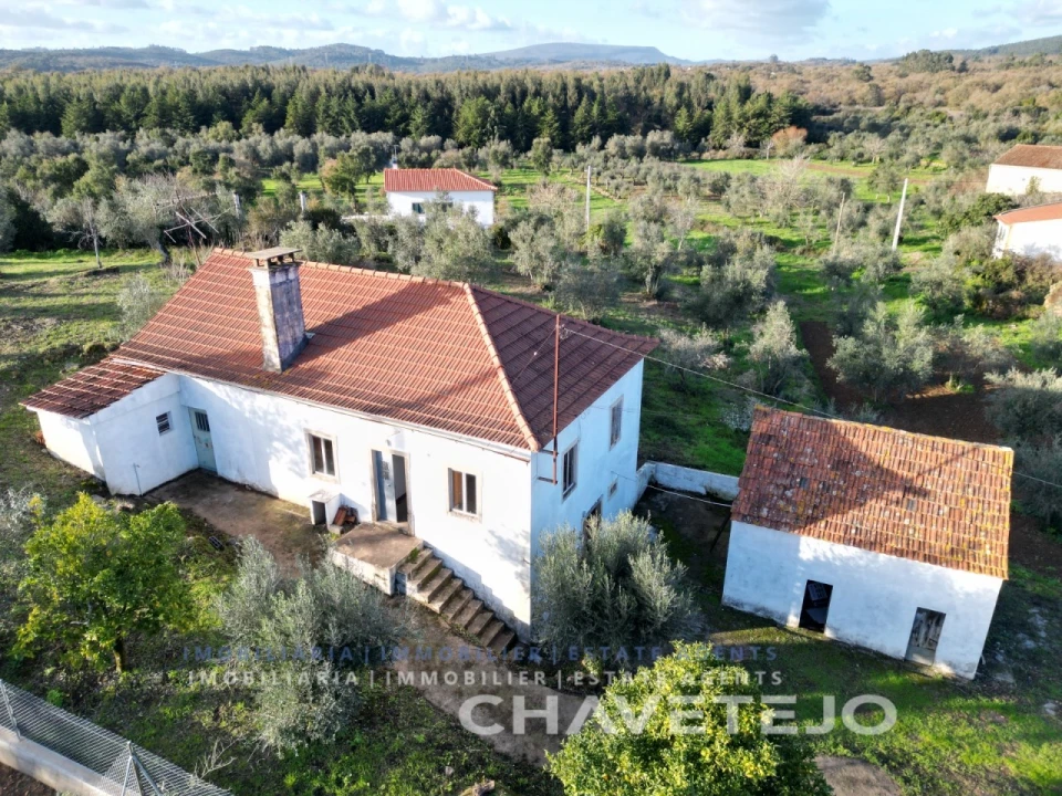 Moradia T3 para Venda em Areias e Pias Foto 1