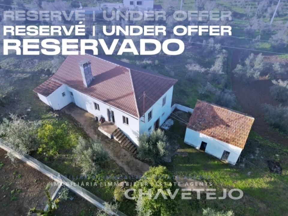 Moradia T3 para Venda em Areias e Pias Foto 1