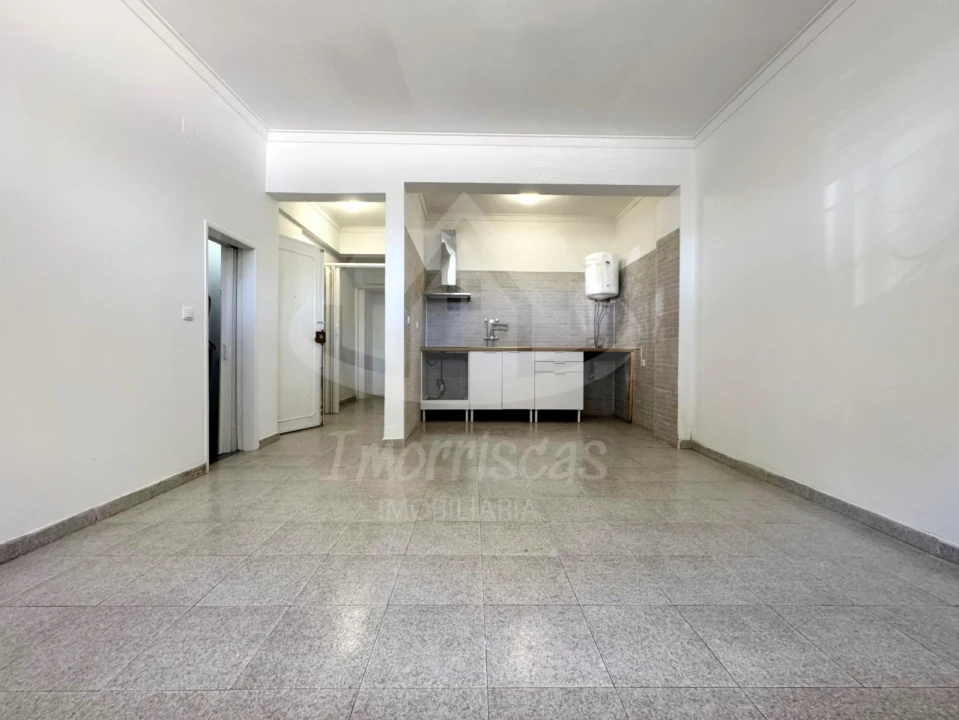 Apartamento para Venda em Póvoa de Santa Iria e Forte da Casa Foto 2