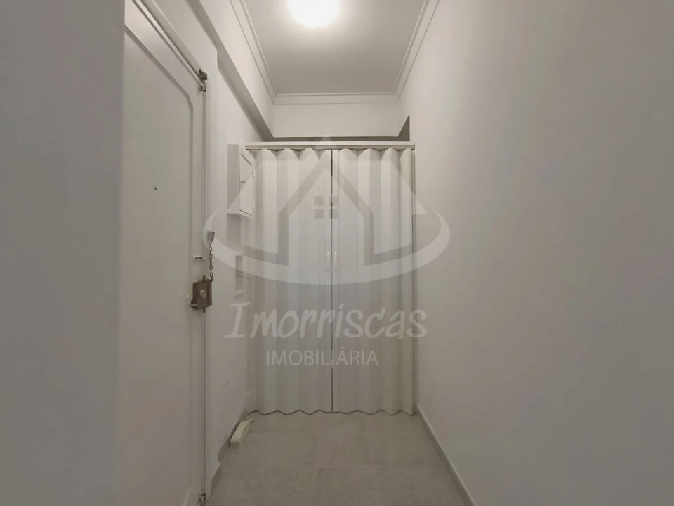 Apartamento para Venda em Póvoa de Santa Iria e Forte da Casa Foto 9