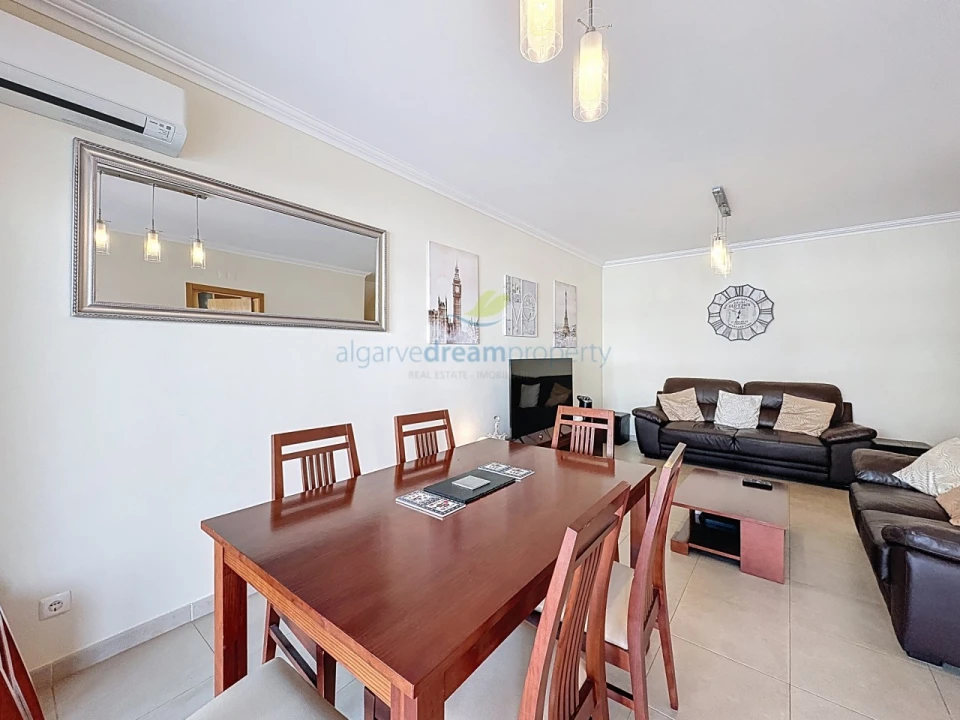 Moradia T2 para Venda em Ferreiras Foto 10