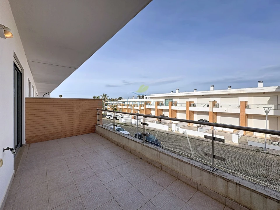 Moradia T2 para Venda em Ferreiras Foto 27