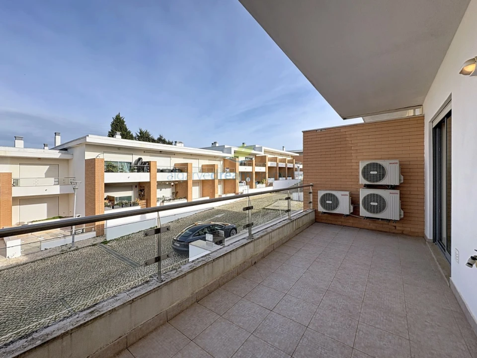 Moradia T2 para Venda em Ferreiras Foto 26