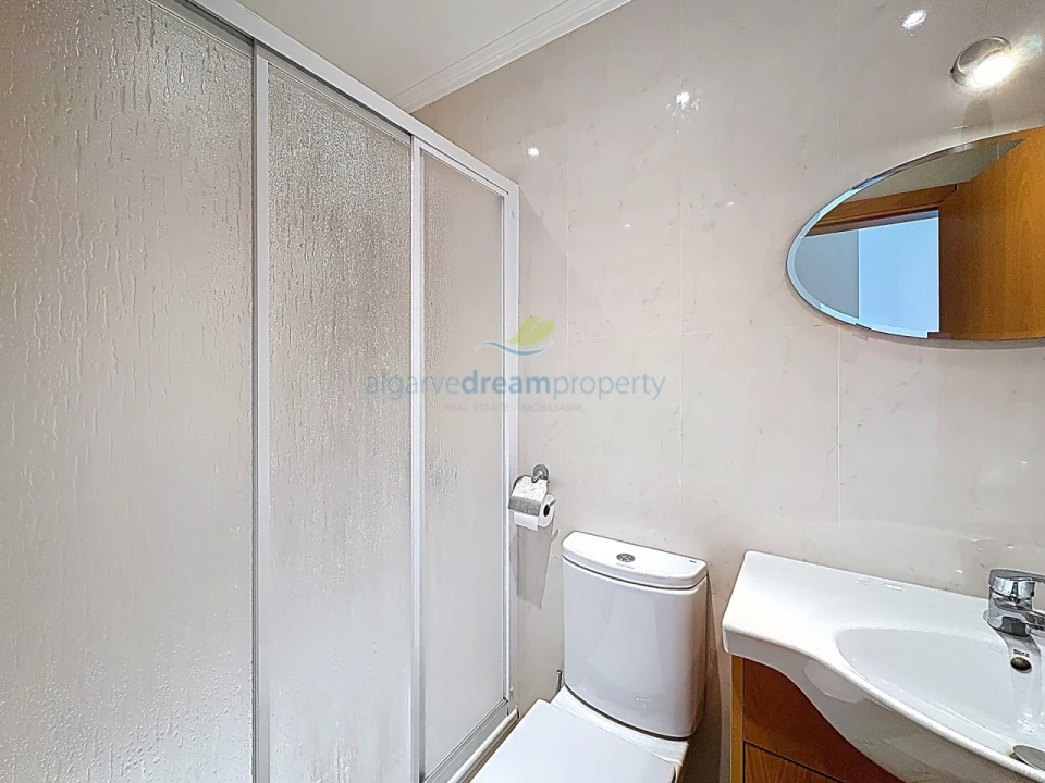 Moradia T2 para Venda em Ferreiras Foto 14