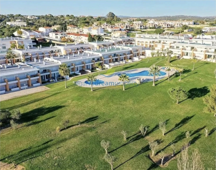 Moradia T2 para Venda em Ferreiras Foto 36