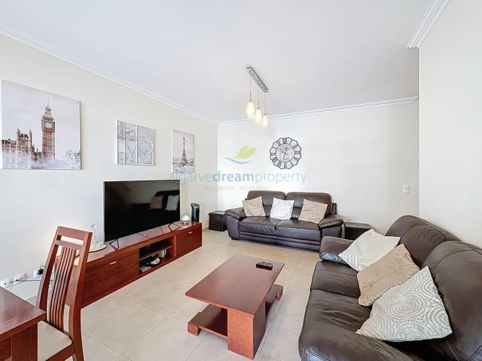 Moradia T2 para Venda em Ferreiras Foto 8