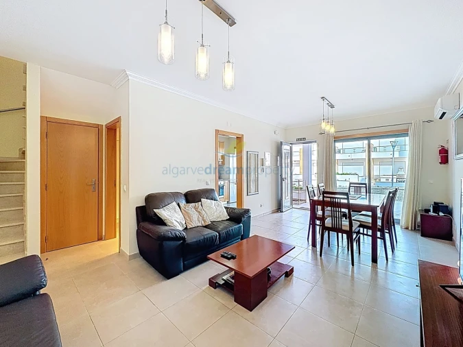 Moradia T2 para Venda em Ferreiras Foto 2