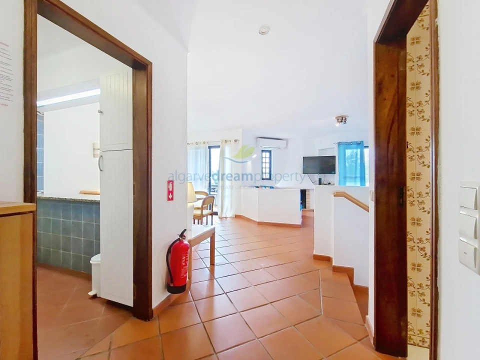 Apartamento T2 para Venda em Albufeira e Olhos de Água Foto 5
