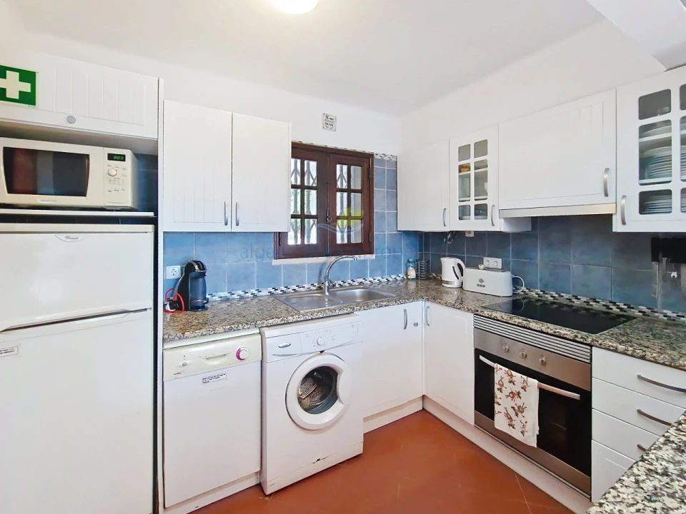 Apartamento T2 para Venda em Albufeira e Olhos de Água Foto 9